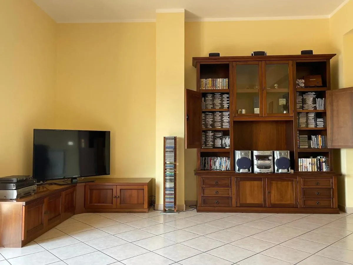 Pipa'S Suntrap Apartment Taormina 0*,  Italy